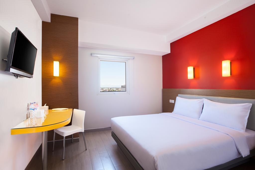 Amaris Hotel Samarinda Exteriör bild