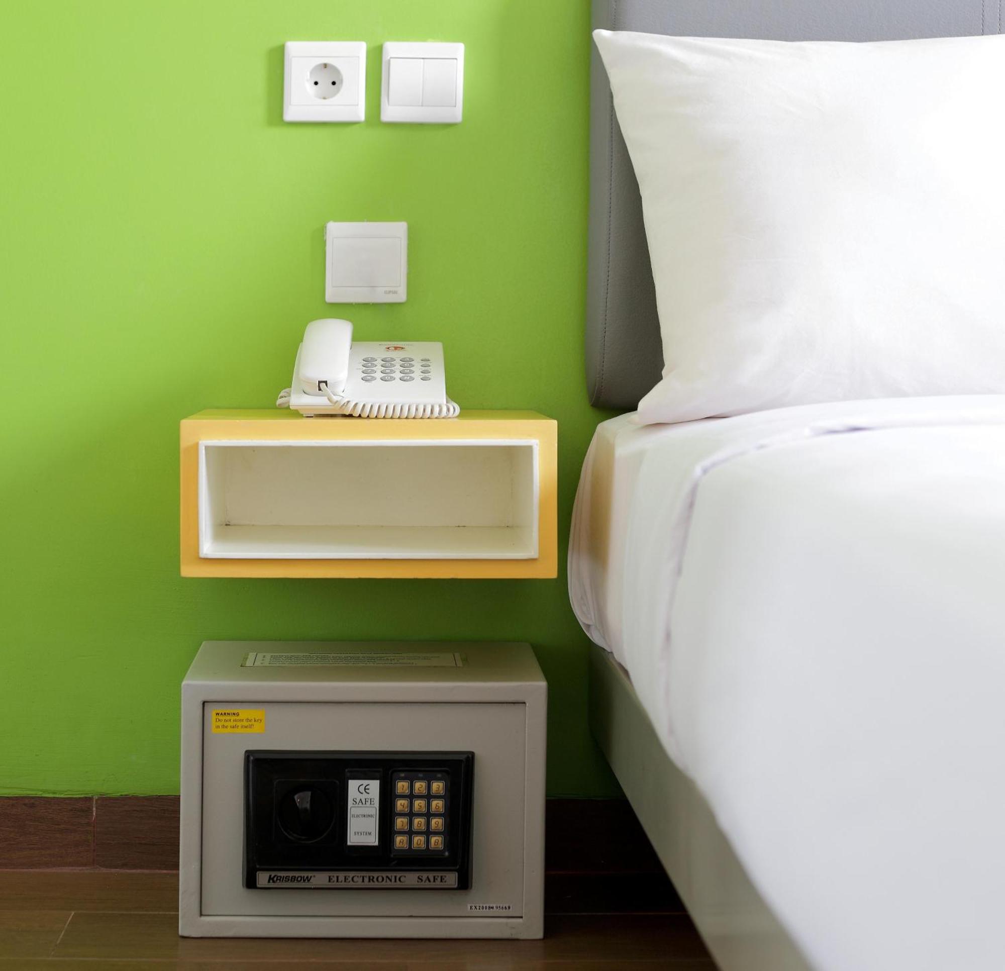Amaris Hotel Samarinda Exteriör bild